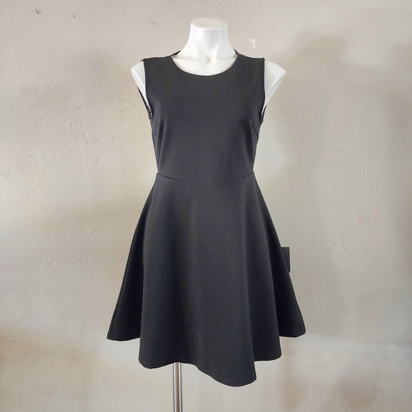 NWT Lulu's Need You Close Black Lace Backless Skater Dress Size Medium - Picture 6 of 16
